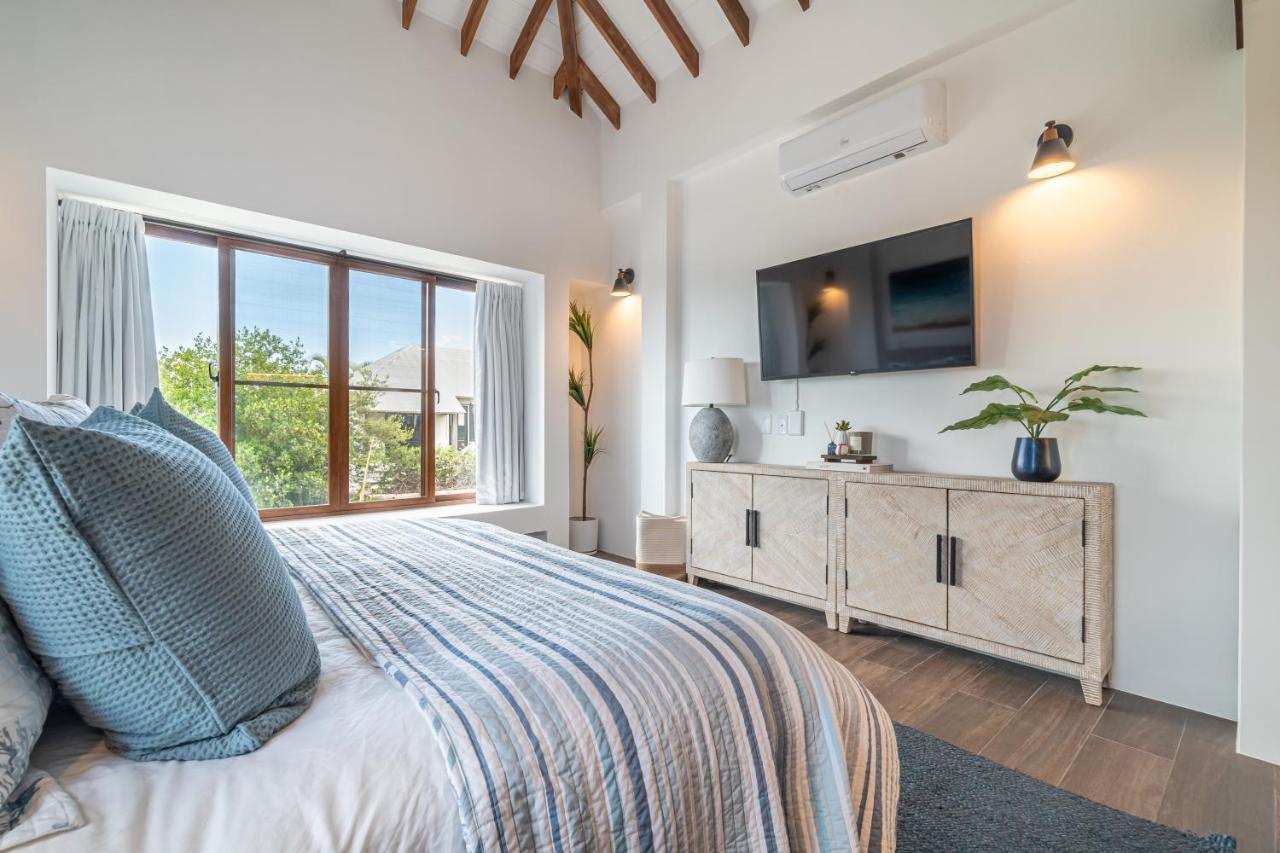 Conch Shell Cottage And The Poolclub At Mahogany Bay! San Pedro  Exterior foto